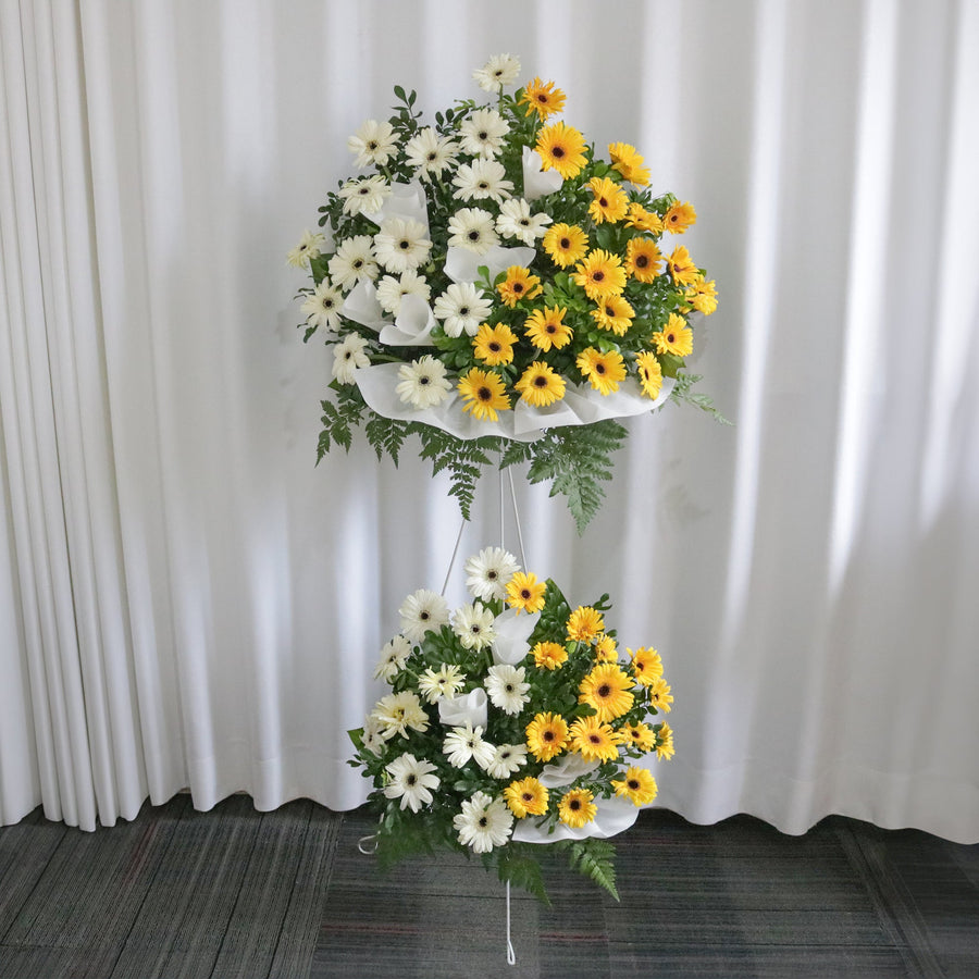 Standing Hermione Flower Stand